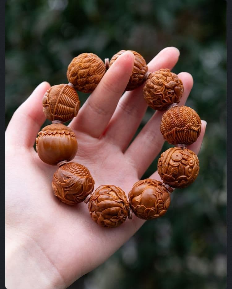 Exquisite Olive Pit Carving Bracelet