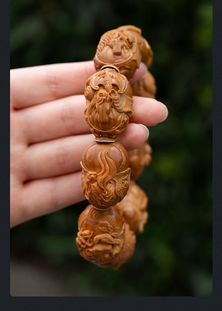 Exquisite Olive Pit Carving Bracelet