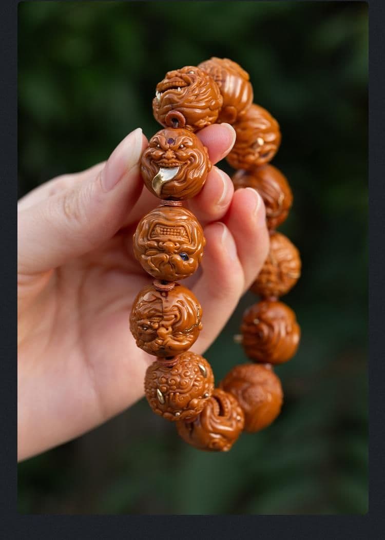 Exquisite Olive Pit Carving Bracelet