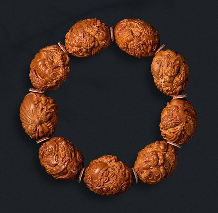 Exquisite Olive Pit Carving Bracelet
